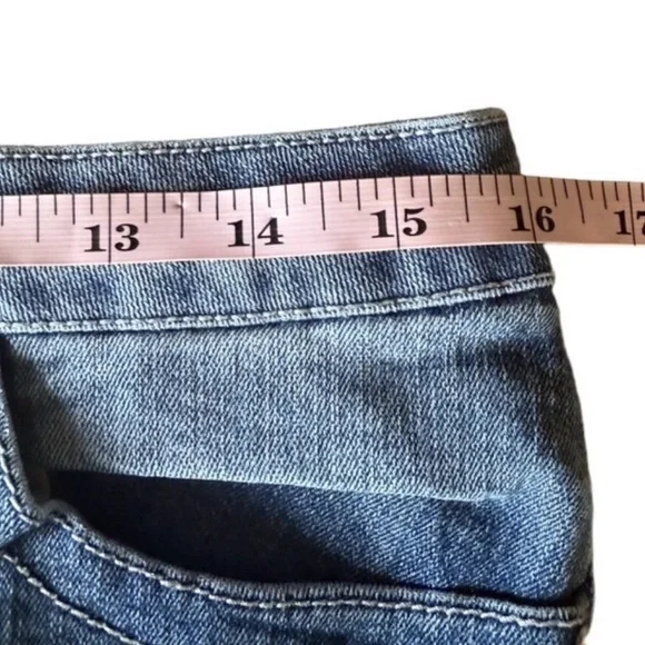 โจ EARL JEAN Rhinestone Fleur-de-Lis Slim Boot Jeans โ Womenโs 14 โจ - Picture 9 of 14